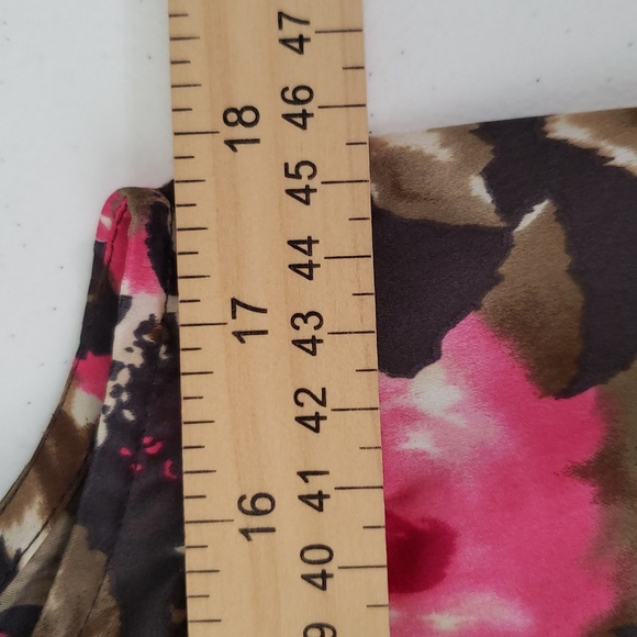 LOFT Sleeveless Floral Top Small Pink Brown Satin Ruffle Y2K Office Career Work - Picture 8 of 10